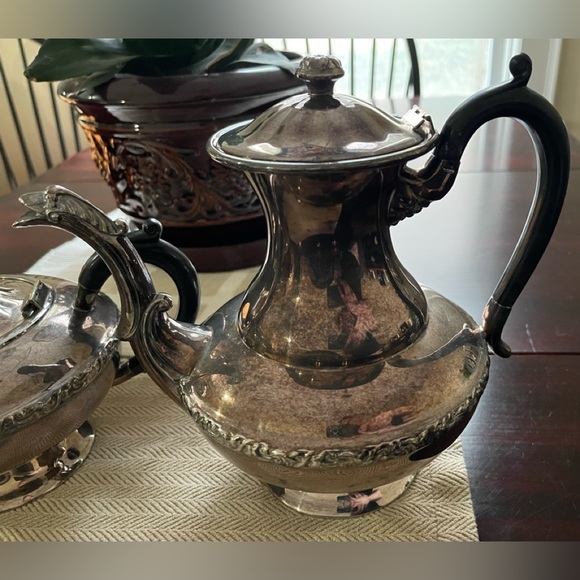 Vintage Silver Plated Coronet 4pc Coffee/Tea Set - Picture 3 of 16